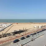 Spacious Modern In Lägenhet Knokke-Heist