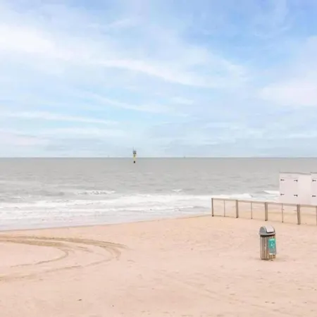 Apartment Spacious Modern In *