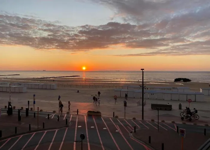 Spacious Modern In *